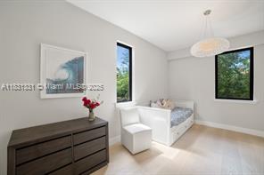 MLS Photo 34