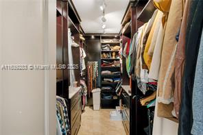MLS Photo 58