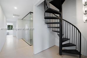 MLS Photo 35