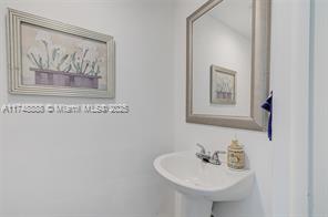 MLS Photo 14
